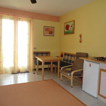 Condomino Orchidea Apartment *